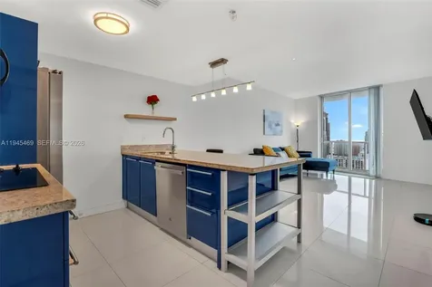 185 SW 7th Street Miami FL 33130