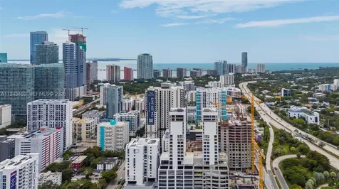 185 SW 7th Street Miami FL 33130