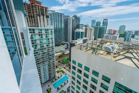 185 SW 7th Street Miami FL 33130