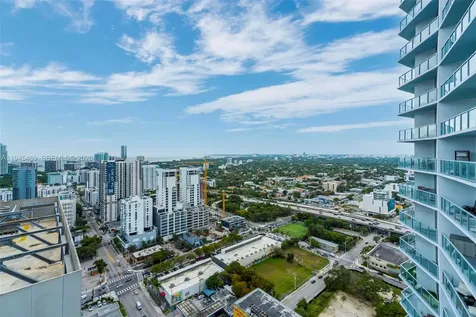 185 SW 7th Street Miami FL 33130