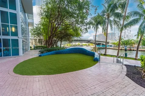185 SW 7th Street Miami FL 33130