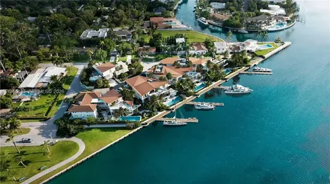 7105 NE 10 Avenue Miami FL 33138