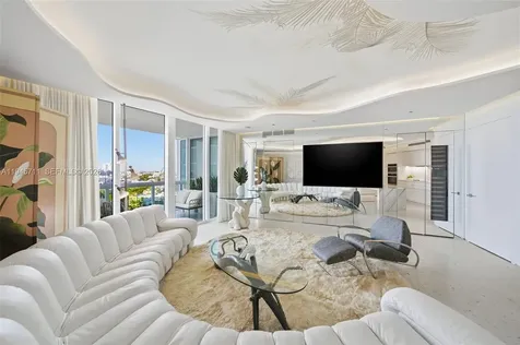 1000 S Pointe Drive Miami Beach FL 33139