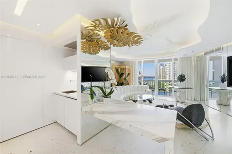 1000 S Pointe Drive Miami Beach FL 33139