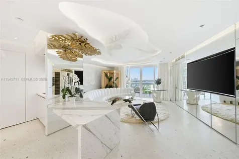 1000 S Pointe Drive Miami Beach FL 33139