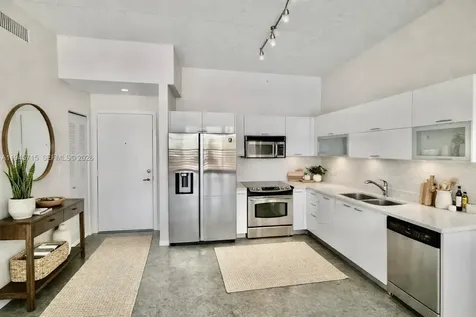 133 NE 2nd Avenue Miami FL 33132