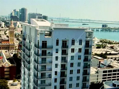 133 NE 2nd Avenue Miami FL 33132