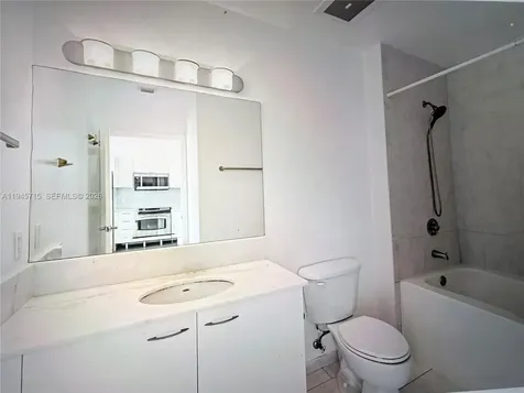133 NE 2nd Avenue Miami FL 33132