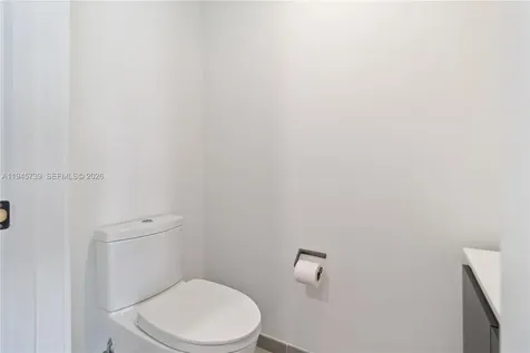 227 NE 2nd Street Miami FL 33132