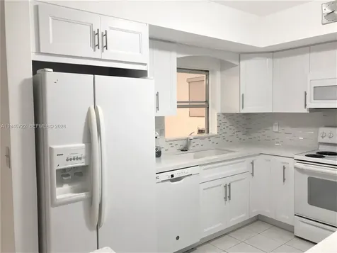 1807 N 40th Avenue Hollywood FL 33021