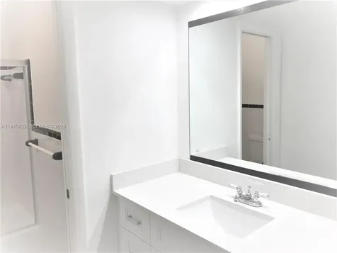 1807 N 40th Avenue Hollywood FL 33021