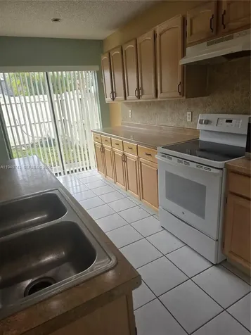 1322 Sandpiper Boulevard Homestead FL 33035