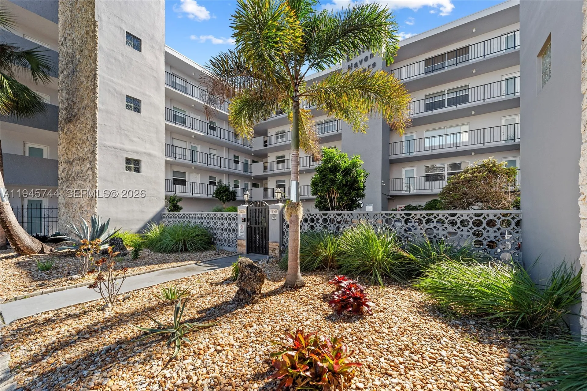 1750 Jefferson Street Hollywood FL 33020