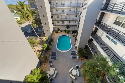 1750 Jefferson Street Hollywood FL 33020