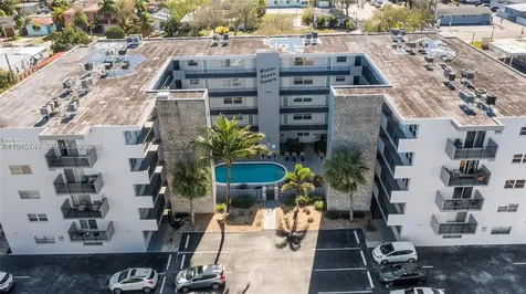 1750 Jefferson Street Hollywood FL 33020