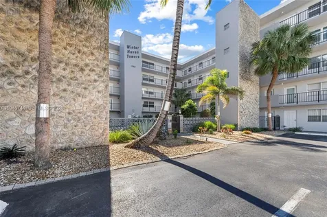 1750 Jefferson Street Hollywood FL 33020