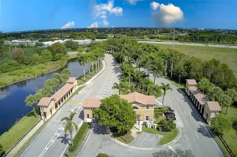 839 SW 147th Terrace Pembroke Pines FL 33027