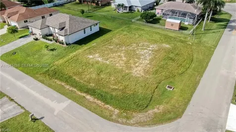 4328 SW 20th Place Cape Coral FL 33914