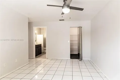 1101 SW 86th Avenue Pembroke Pines FL 33025