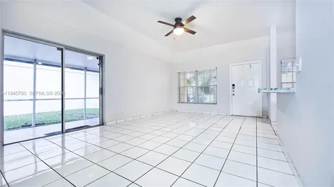 1101 SW 86th Avenue Pembroke Pines FL 33025
