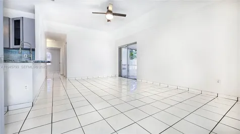 1101 SW 86th Avenue Pembroke Pines FL 33025