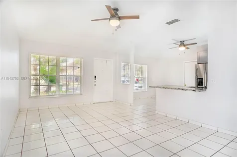 1101 SW 86th Avenue Pembroke Pines FL 33025