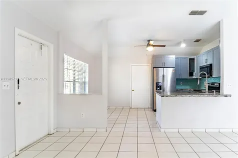 1101 SW 86th Avenue Pembroke Pines FL 33025