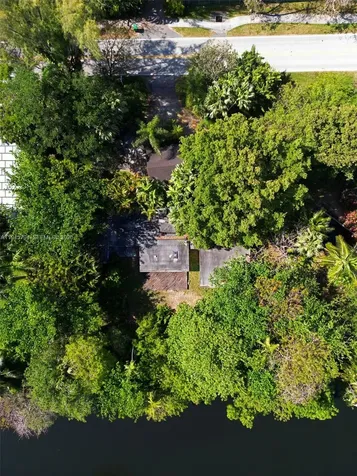 5811 SW 88th Street Pinecrest FL 33156
