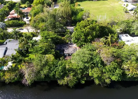 5811 SW 88th Street Pinecrest FL 33156