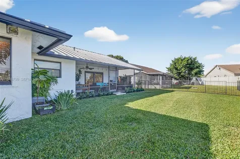 9943 Majorca Place Boca Raton FL 33434