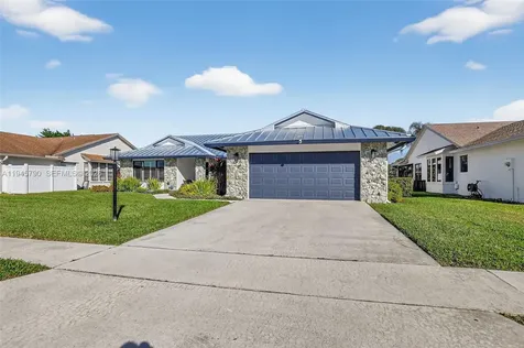 9943 Majorca Place Boca Raton FL 33434