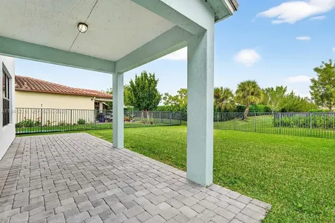 16575 Cove Road Westlake FL 33470