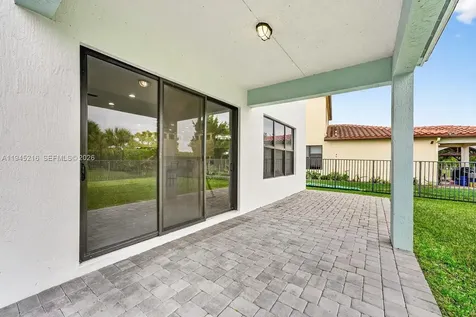 16575 Cove Road Westlake FL 33470