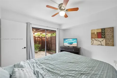 11920 SW 9th Manor Davie FL 33325