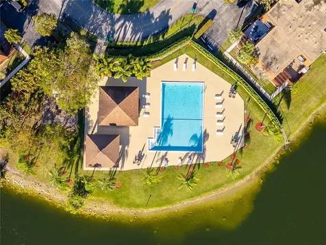 11920 SW 9th Manor Davie FL 33325