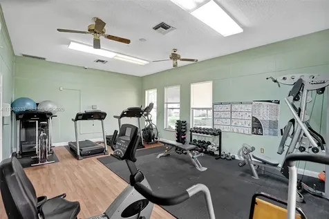2801 Somerset Drive Lauderdale Lakes FL 33311