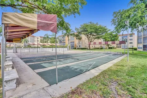 2801 Somerset Drive Lauderdale Lakes FL 33311