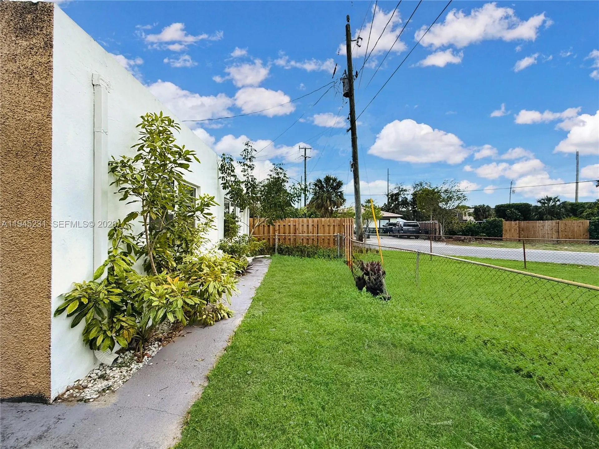635 NW 22nd Road Fort Lauderdale FL 33311