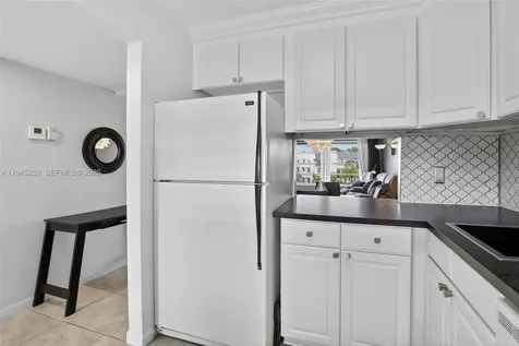 7897 Golf Circle Drive Margate FL 33063