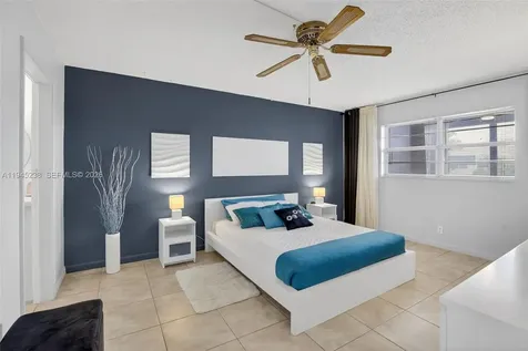 7897 Golf Cir Drive Margate FL 33063