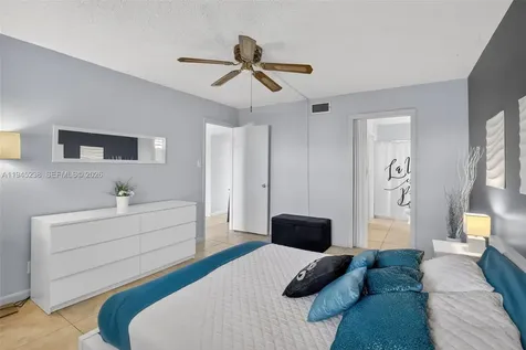 7897 Golf Cir Drive Margate FL 33063