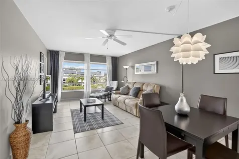 7897 Golf Cir Drive Margate FL 33063
