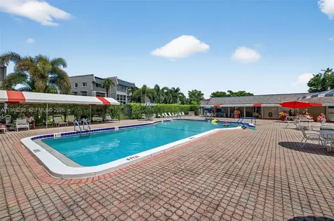 7897 Golf Cir Drive Margate FL 33063