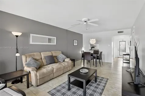 7897 Golf Circle Drive Margate FL 33063