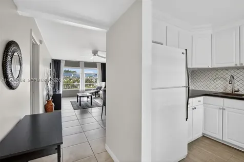 7897 Golf Cir Drive Margate FL 33063