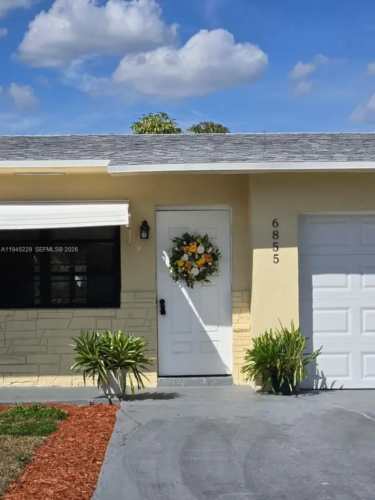 6855 NW 9th Street Margate FL 33063