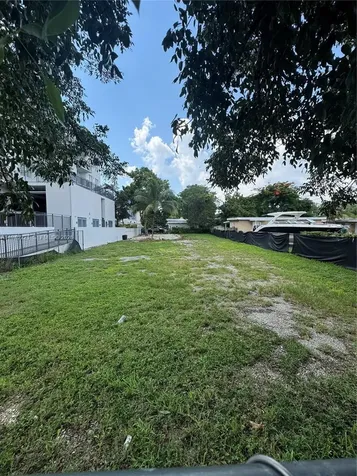 2720 SW 17th Street Miami FL 33145