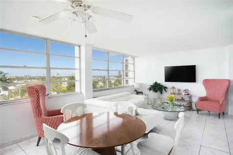 11930 N Bayshore Drive North Miami FL 33181