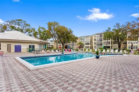 2998 NW 48th Terrace Lauderdale Lakes FL 33313