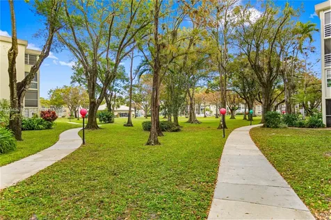 2998 NW 48th Terrace Lauderdale Lakes FL 33313